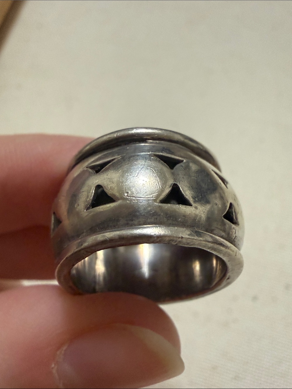 Sterling Silver 925 Chunky Dome Ring W/ Cutout Triangle Pattern size 5.5 - Picture 7 of 10